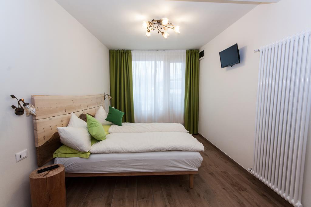 B&B Incanto Cles Room photo